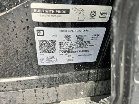 Used 2026 Chevrolet Traverse LT w/ LPO, Floor Liner Package FWD image 14