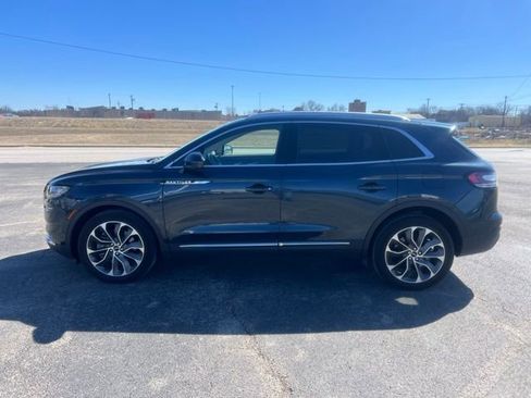 Used 2022 Lincoln Nautilus Reserve w/ Equipment Group 201A image 4