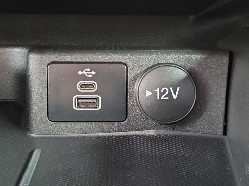 Used 2025 Ford Escape ST-Line Select AWD/4WD image 30