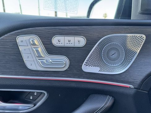 Used 2021 Mercedes-Benz GLS 450 4MATIC image 14