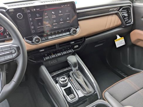 New 2026 GMC Canyon AT4 image 21