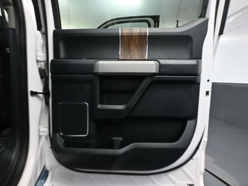 Used 2019 Ford F150 Lariat w/ Equipment Group 502A Luxury image 46