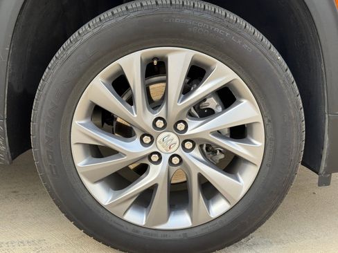 Certified 2025 Buick Enclave Preferred image 10