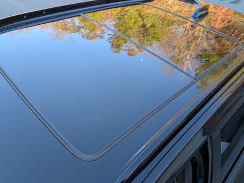 Used 2024 Cadillac XT4 Sport image 14