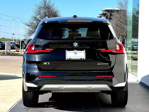 Certified 2025 BMW X1 xDrive28i image 6
