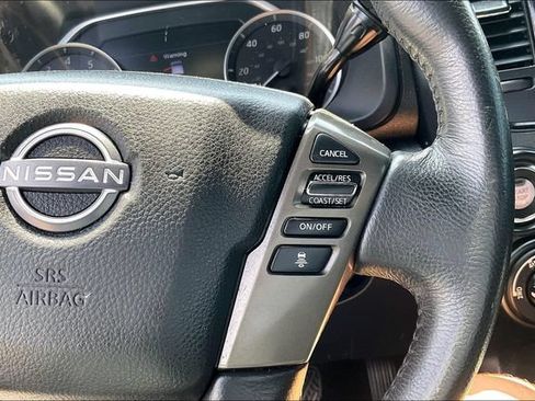 Used 2024 Nissan Titan SV w/ SV Bronze Edition Package AWD/4WD image 13