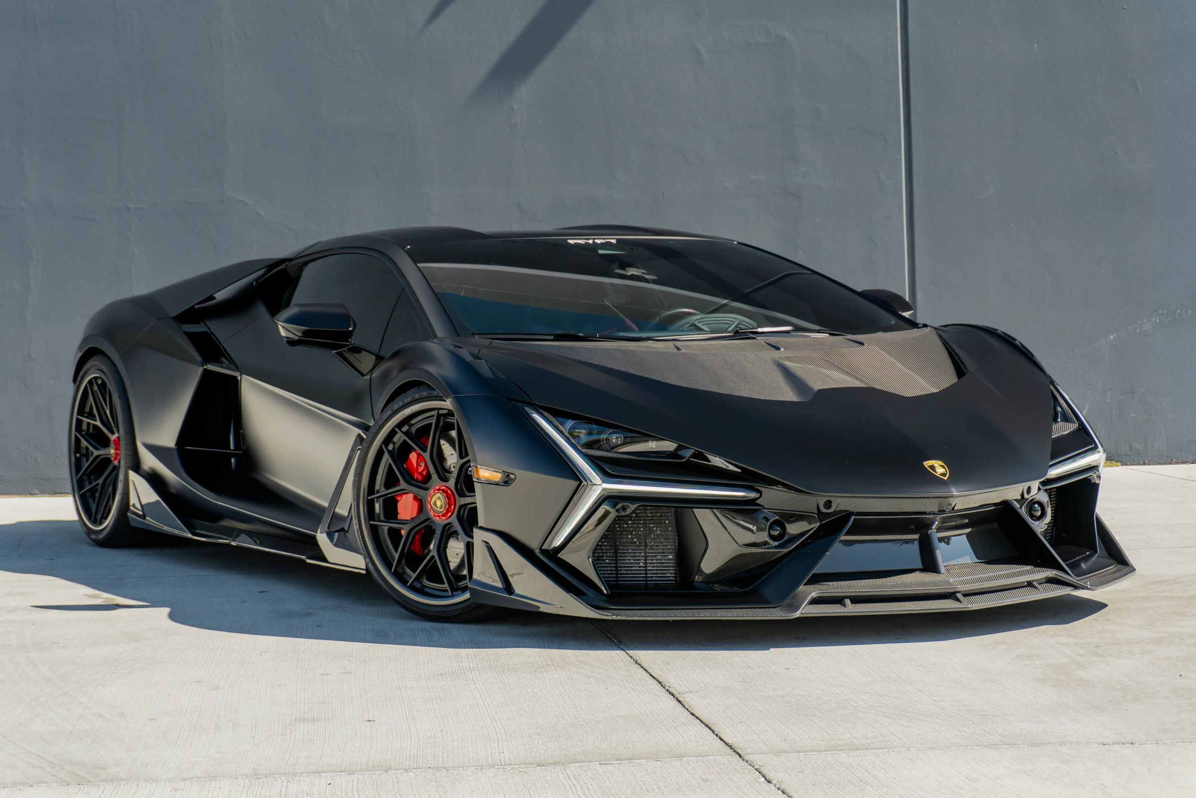 Used 2025 Lamborghini Revuelto AWD/4WD image 5