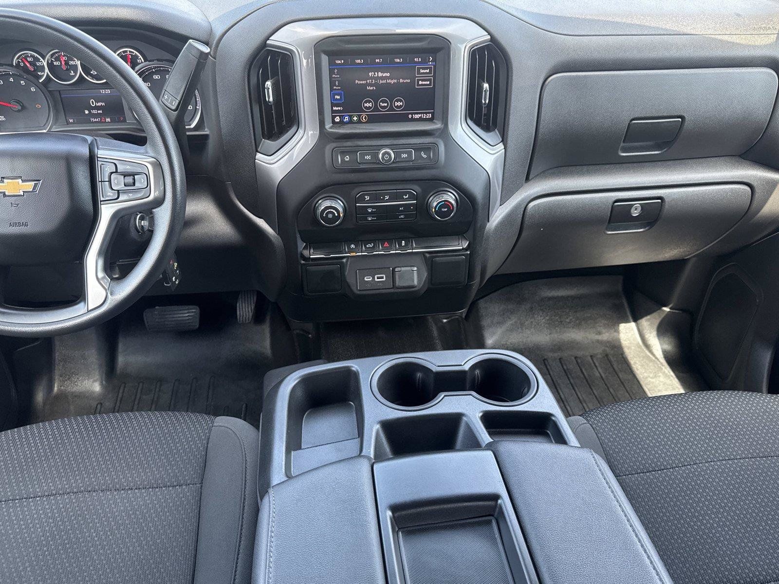 Used 2022 Chevrolet Silverado 1500 Custom w/ Safety Confidence Package AWD/4WD image 15