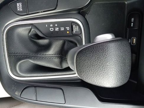 Used 2023 Kia Soul LX w/ LX Technology Package image 29