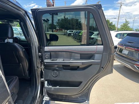 Used 2021 Ford Expedition Limited RWD image 14