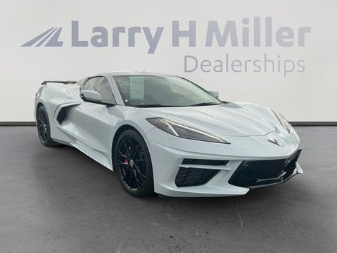 Used 2023 Chevrolet Corvette Stingray Premium Conv w/ Stealth Interior Trim Package RWD image 7