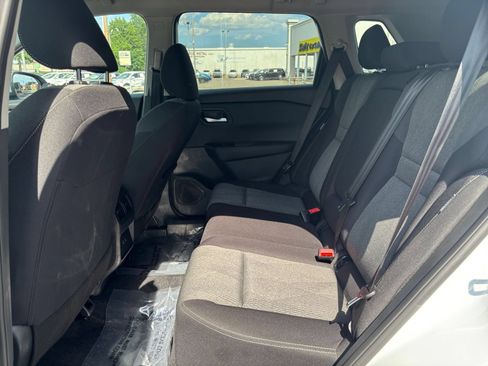 Used 2026 Nissan Rogue SV FWD image 25