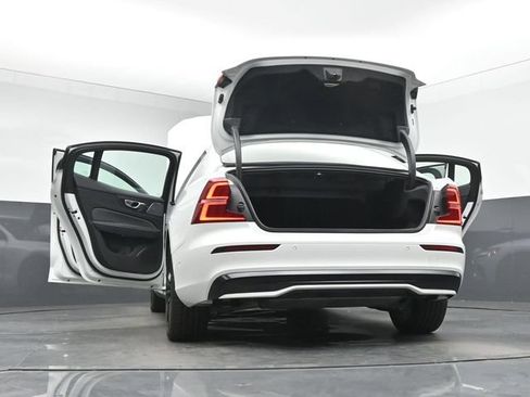Used 2023 Volvo S60 B5 Ultimate w/ Climate Package FWD image 37