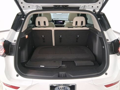 Used 2025 Buick Encore GX Avenir w/ Avenir Technology Package image 29