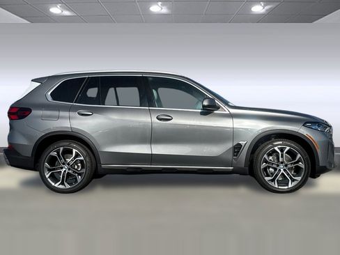 Used 2026 BMW X5 xDrive40i AWD/4WD image 7