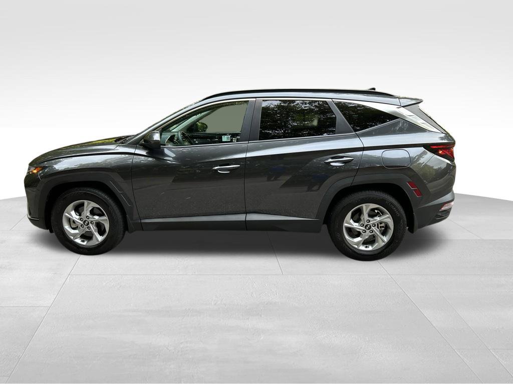 Used 2024 Hyundai Tucson SEL FWD image 2
