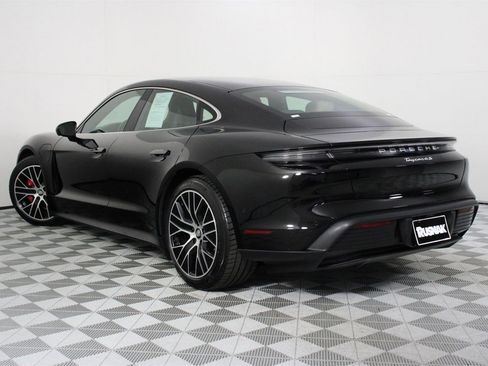 Used 2022 Porsche Taycan 4S image 3