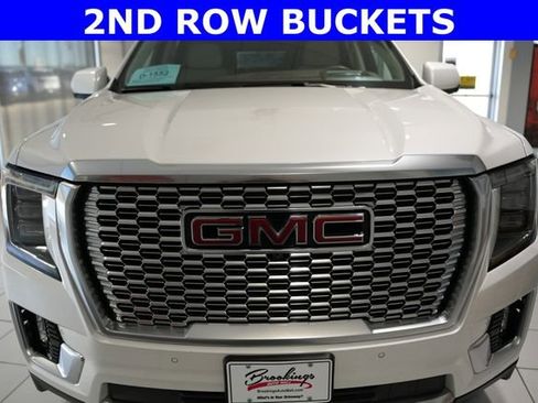 Used 2023 GMC Yukon XL Denali image 6