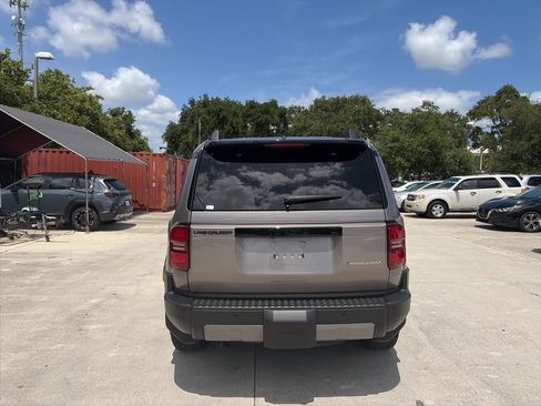 Used 2025 Toyota Land Cruiser w/ Premium Package image 4