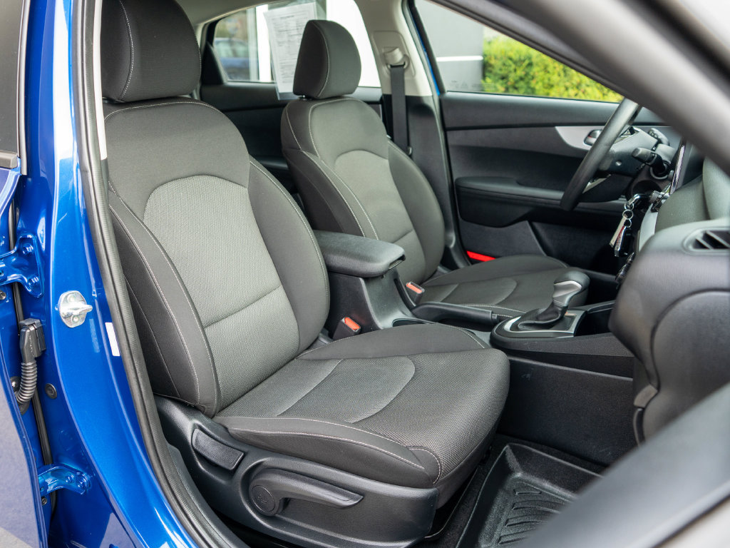 Certified 2024 Kia Forte LXS FWD image 9