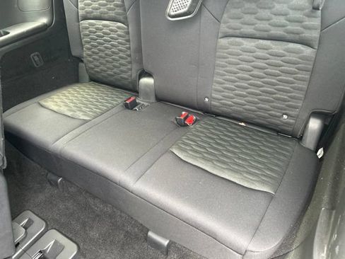 Used 2024 Nissan Pathfinder SV AWD/4WD image 13