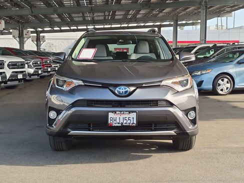 Certified 2018 Toyota RAV4 XLE AWD/4WD image 3