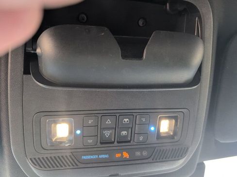 Used 2020 Ford Explorer Limited image 37