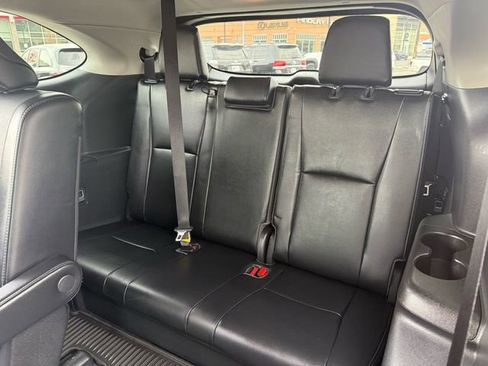 Certified 2022 Toyota Highlander Limited image 34