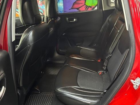 Used 2018 Jeep Compass Latitude w/ Cold Weather Group image 15