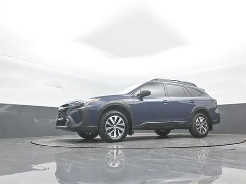 Used 2025 Subaru Outback w/ Popular Package #1A image 34