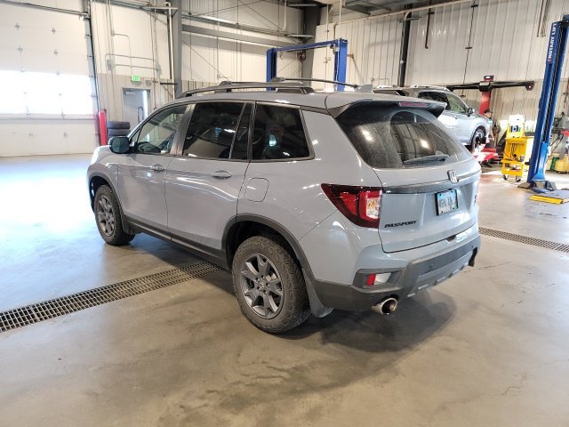 Used 2025 Honda Passport TrailSport image 5