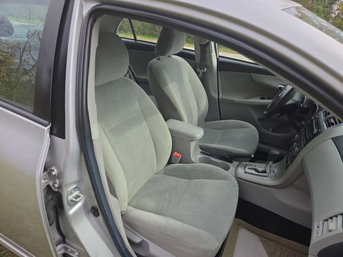 Used 2012 Toyota Corolla LE image 16