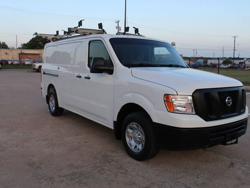 Used 2021 Nissan NV 2500 SV image 5