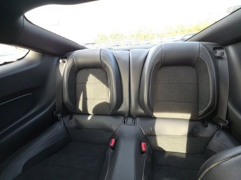 Used 2016 Ford Mustang Shelby GT350 w/ Technology Package image 27