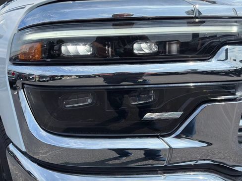 Used 2025 RAM 2500 Laramie AWD/4WD image 11