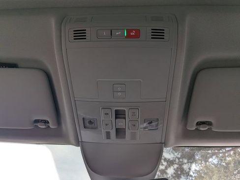 New 2026 Volkswagen Taos SEL image 25