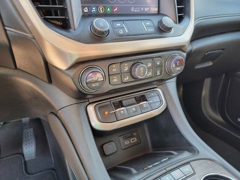 Used 2023 GMC Acadia Denali w/ Denali Ultimate Package image 22