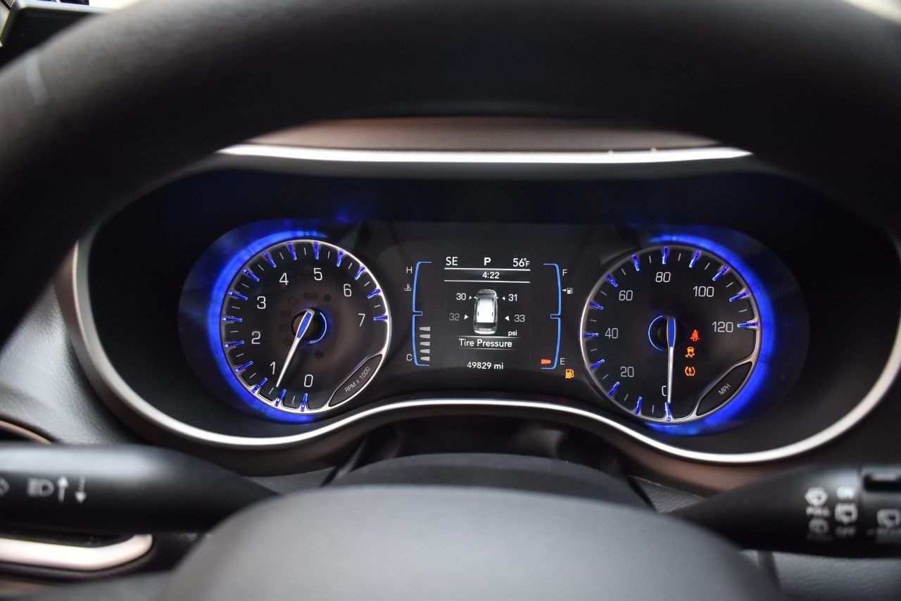 Used 2019 Chrysler Pacifica L FWD image 26