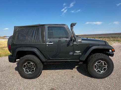 Used 2010 Jeep Wrangler Sahara w/ Dual Top Group AWD/4WD image 6
