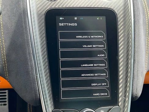 Used 2018 McLaren 570S Spider image 25