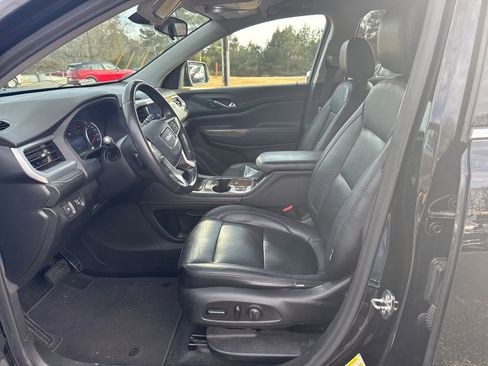 Used 2020 GMC Acadia SLE w/ Driver Convenience Package image 11