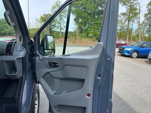 Used 2019 Ford Transit 250 148 High Roof Extended RWD image 13