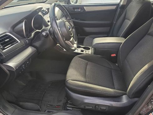 Used 2018 Subaru Outback 2.5i Premium image 10