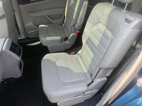 Used 2021 Volkswagen Atlas SEL Premium AWD/4WD image 39