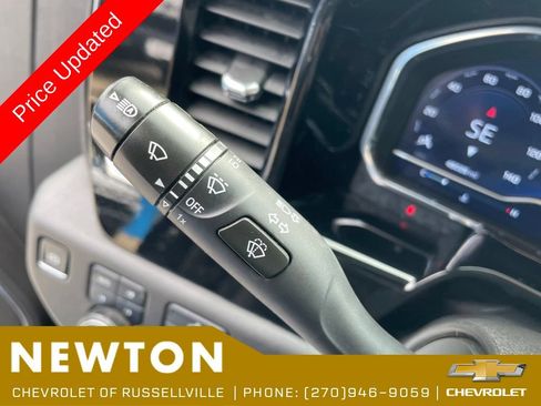Used 2024 Chevrolet Silverado 1500 LT AWD/4WD image 16
