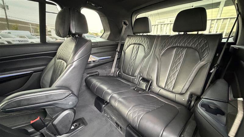 Used 2019 BMW X7 xDrive50i w/ Dynamic Handling Package AWD/4WD image 50