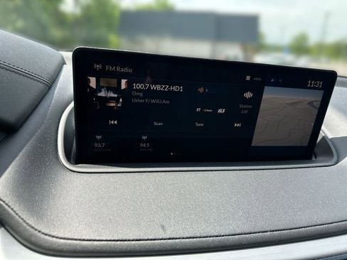 Used 2023 Acura MDX SH-AWD w/ Technology Package image 18