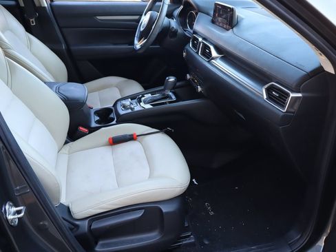 Used 2020 MAZDA CX-5 Touring FWD image 16