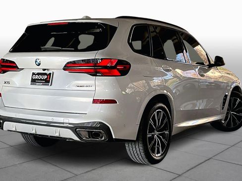 Used 2025 BMW X5 xDrive40i w/ M Sport Package image 12