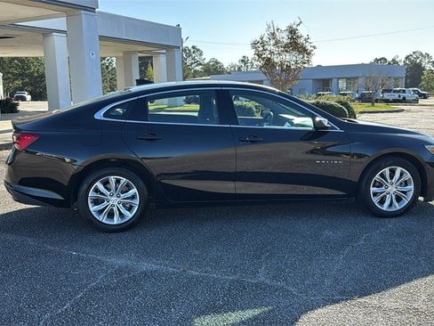 Used 2024 Chevrolet Malibu LT image 9